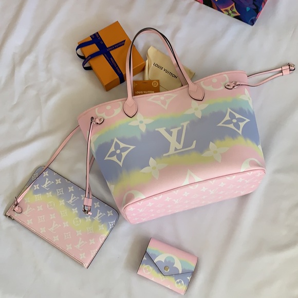 💐Authentic Louis Vuitton Escale Neverfull - Picture 4 of 4